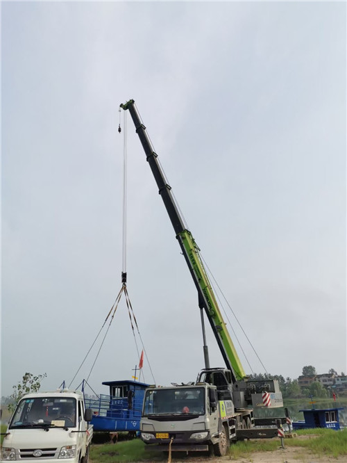 石渠县桥梁建设吊装案例